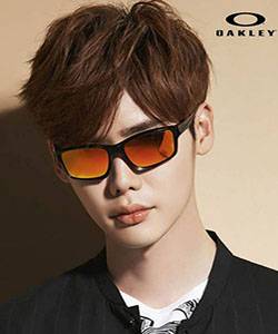 oakley 250x300